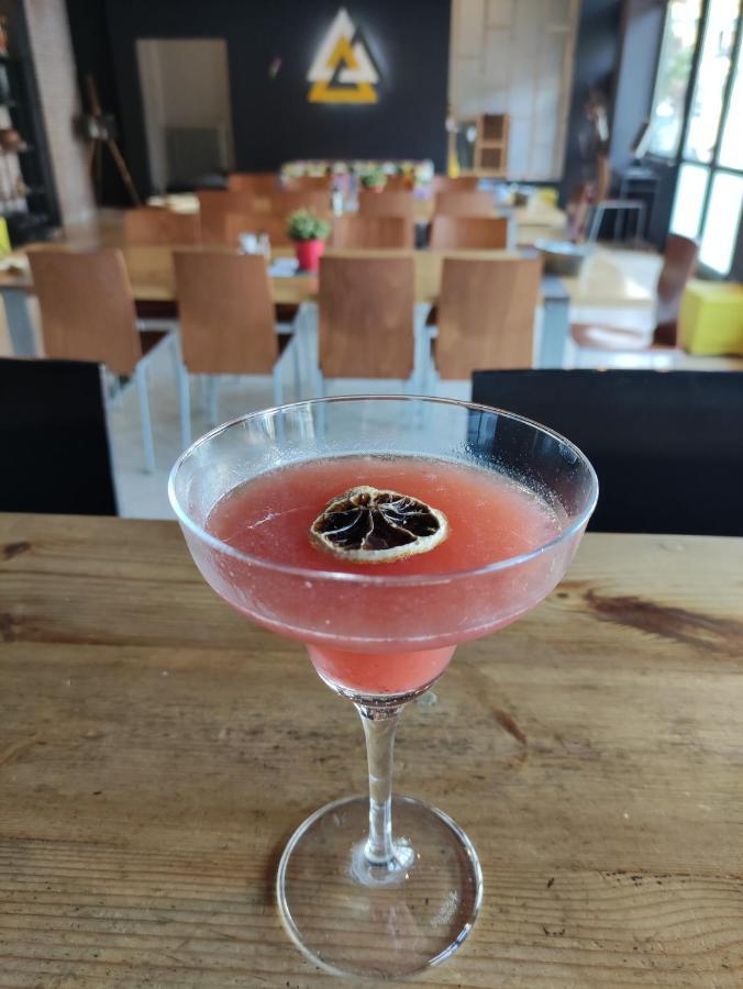 Leonidaion Guesthouse Ancient Olympia Dış mekan fotoğraf A Clover Club cocktail